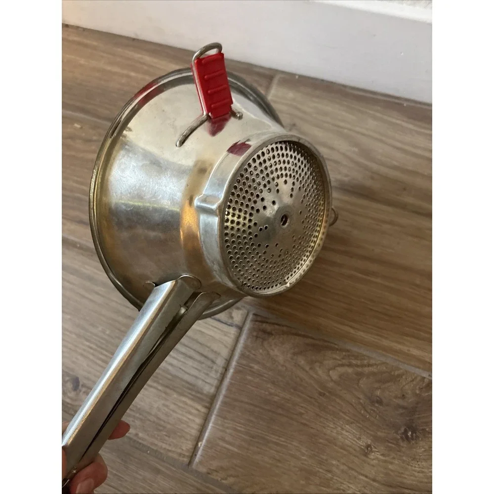 Vintage Guillouard A Nantes Food Mill Sieve Mouli Brevete SGDG France Red Handle